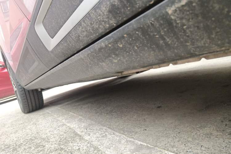 Used Geely Auto icon 2023 1.5TD Chocolate Smoothie Edition Left Side Sill