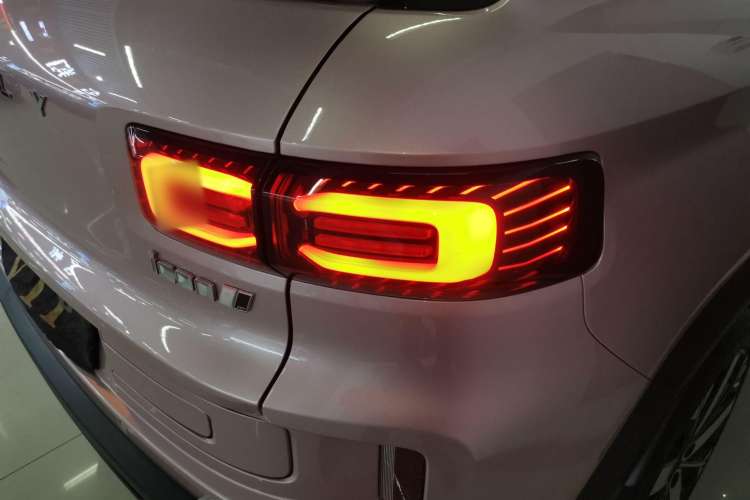 Used Geely Auto icon 2023 1.5TD Chocolate Smoothie Edition Right Rear Taillight
