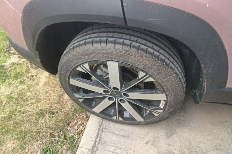Used Geely Auto icon 2023 1.5TD Chocolate Smoothie Edition Right Rear Wheel Hub
