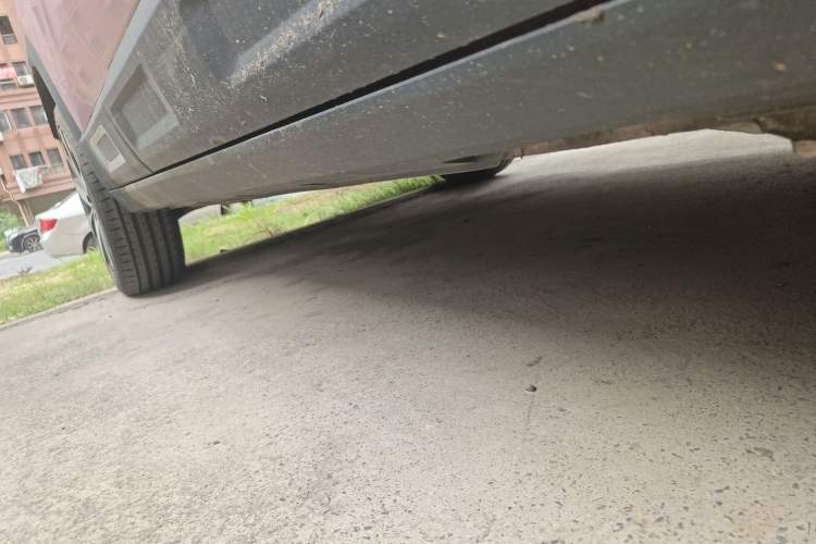 Used Geely Auto icon 2023 1.5TD Chocolate Smoothie Edition Right Side Sill