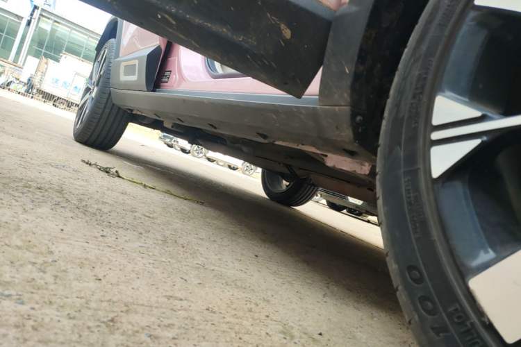 Used Geely Auto icon 2023 1.5TD Chocolate Smoothie Edition Right Side Sill