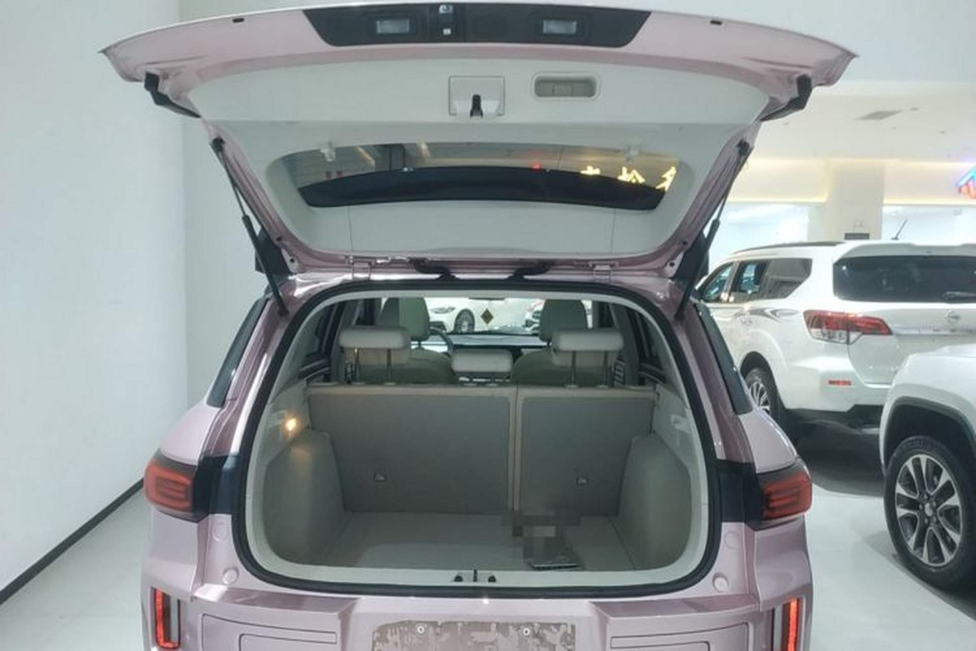 Used Geely Auto icon 2023 1.5TD Chocolate Smoothie Edition Trunk