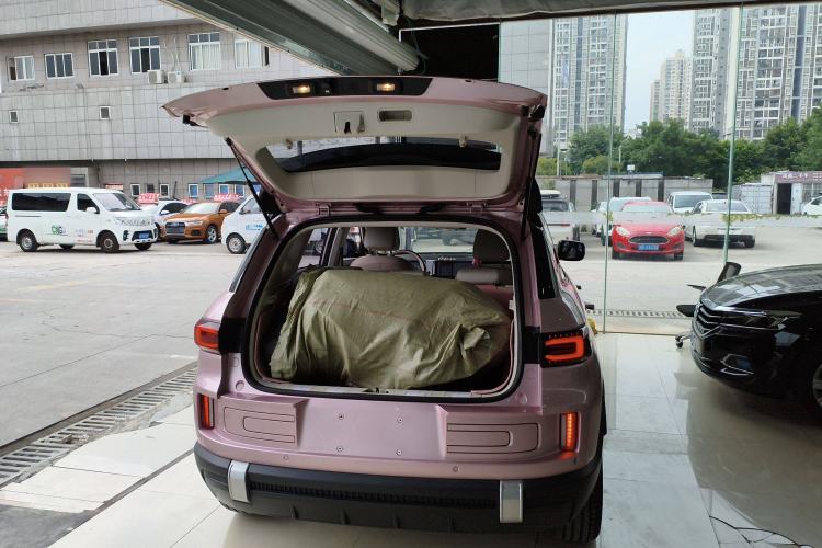 Used Geely Auto icon 2023 1.5TD Chocolate Smoothie Edition Trunk