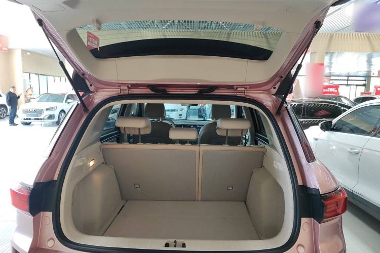 Used Geely Auto icon 2023 1.5TD Chocolate Smoothie Edition Trunk