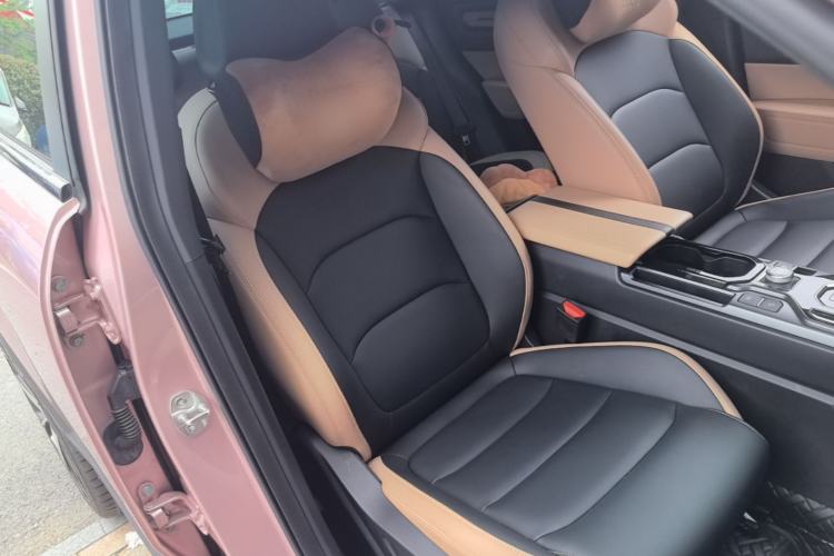 Used Geely Auto icon 2023 1.5TD Chocolate Luxe Edition Right Front Seat