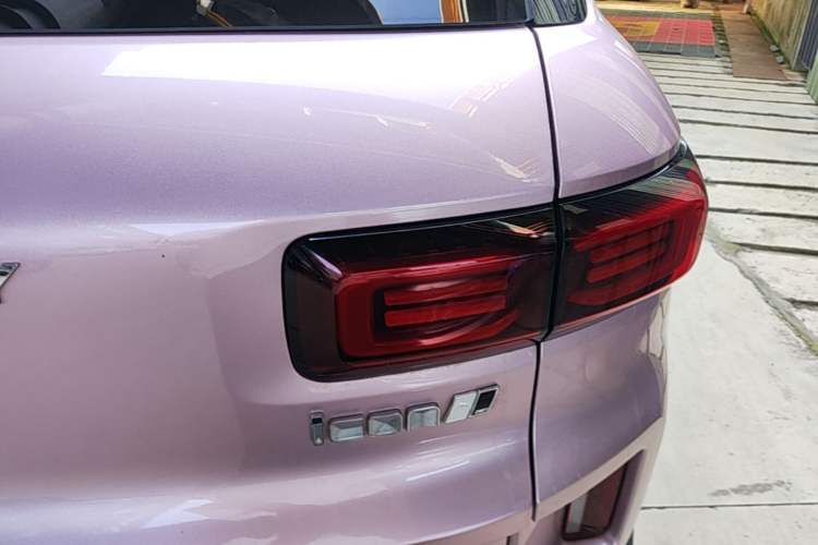 Used Geely Auto icon 2023 1.5TD Chocolate Luxe Edition Right Rear Taillight