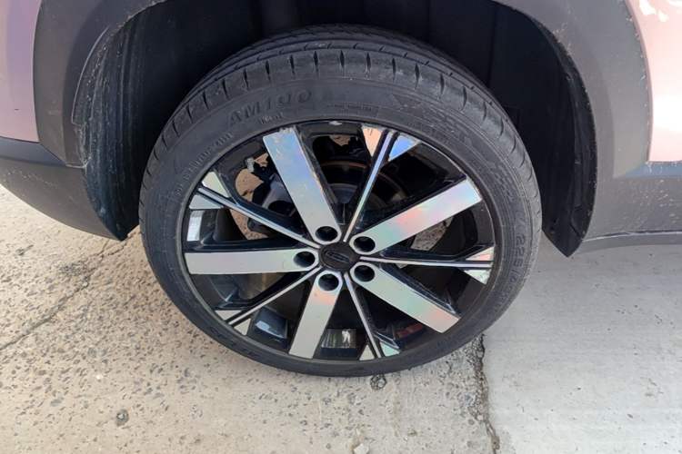 Used Geely Auto icon 2023 1.5TD Chocolate Smoothie Edition Right Rear Wheel Hub