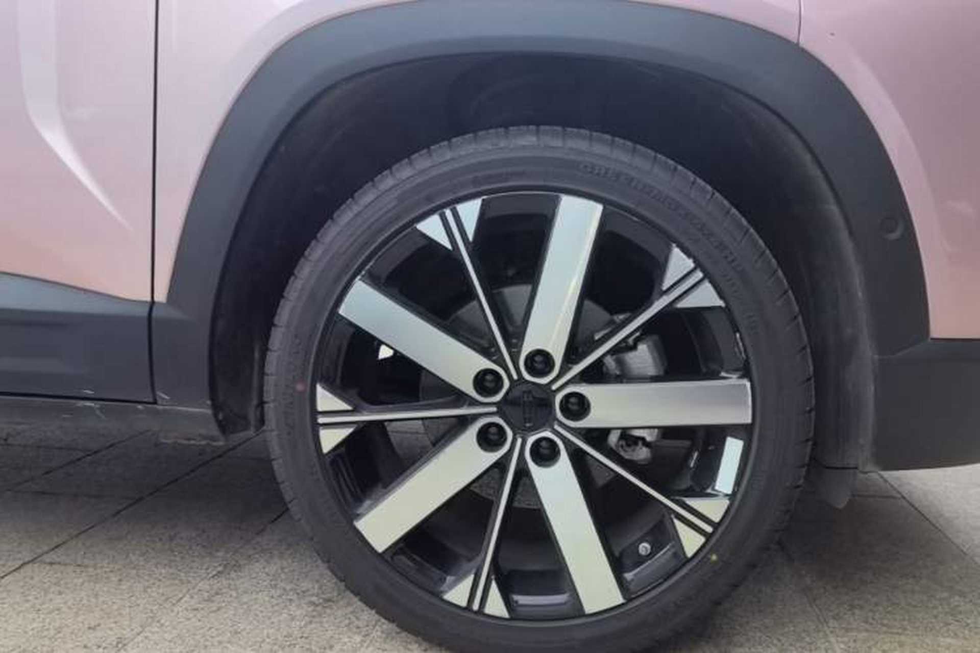 Used Geely Auto icon 2023 1.5TD Chocolate Luxe Edition Right Rear Wheel Hub
