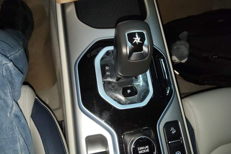 Used Geely Auto icon 2023 1.5TD Star Player Gear Lever