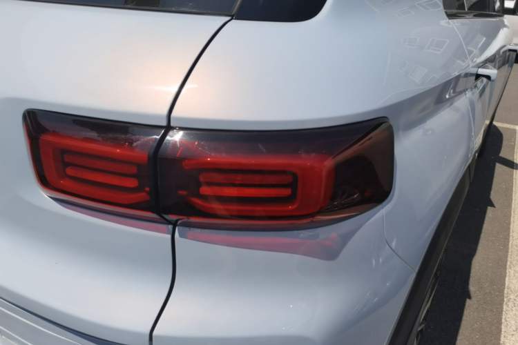 Used Geely Auto icon 2023 1.5TD Star Player Right Rear Taillight