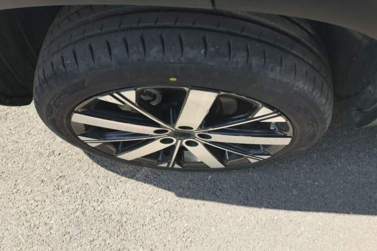 Used Geely Auto icon 2023 1.5TD Star Player Right Rear Wheel Hub