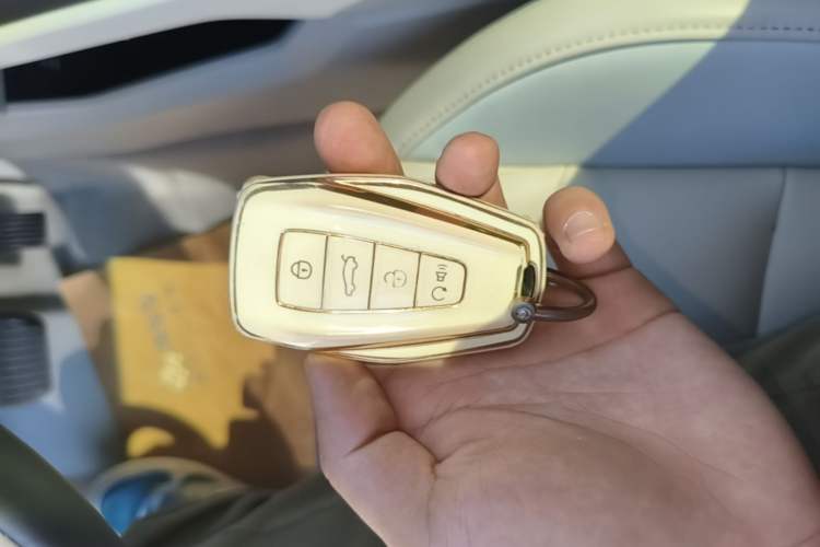 Used Geely Auto icon 2023 1.5TD Chocolate Smoothie Edition Vehicle Key