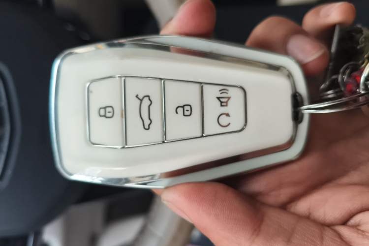 Used Geely Auto icon 2023 1.5TD Chocolate Luxe Edition Vehicle Key