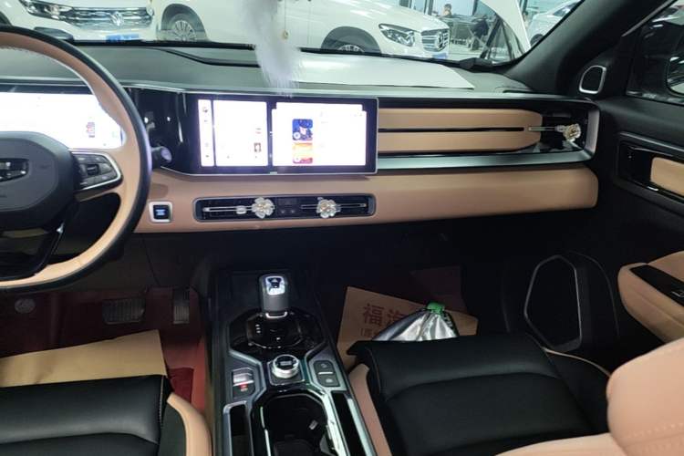 Used Geely Auto icon 2023 1.5TD Chocolate Smoothie Edition Audio And AC Panel