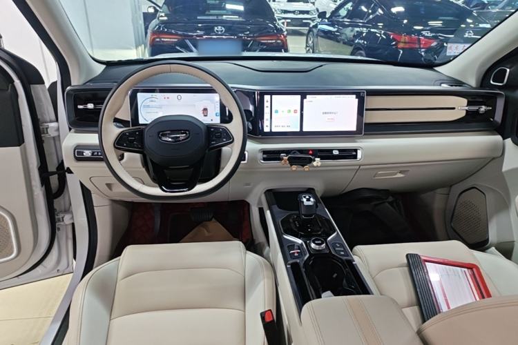 Used Geely Auto icon 2023 1.5TD Chocolate Smoothie Edition Center Console
