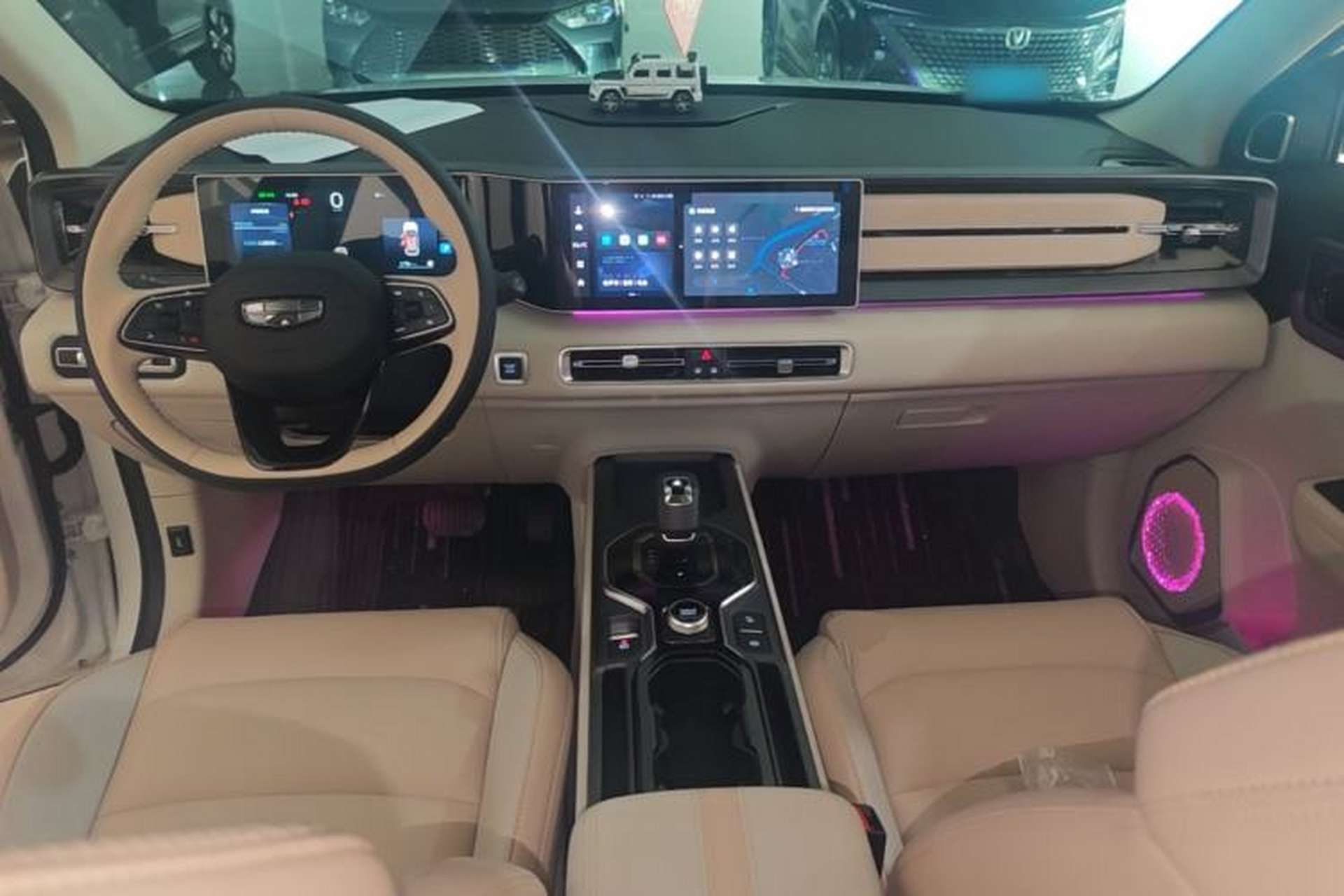 Used Geely Auto icon 2023 1.5TD Chocolate Smoothie Edition Center Console
