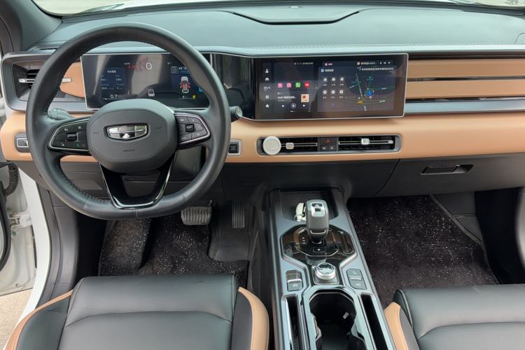 Used Geely Auto icon 2023 1.5TD Chocolate Smoothie Edition Center Console