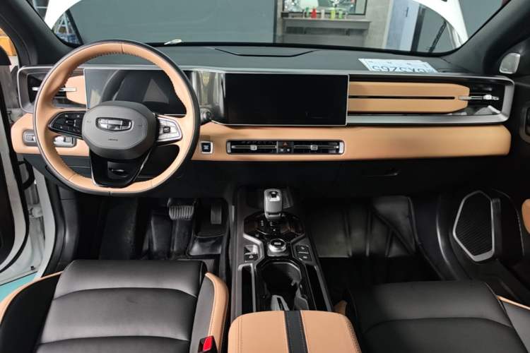 Used Geely Auto icon 2023 1.5TD Chocolate Smoothie Edition Center Console