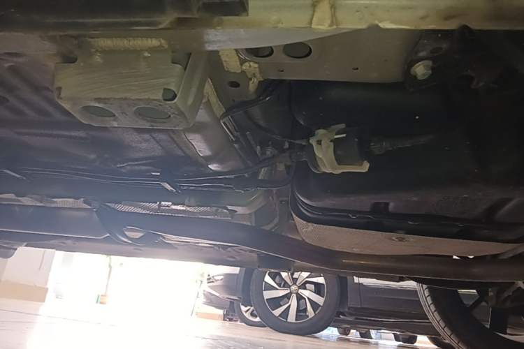 Used Geely Auto icon 2023 1.5TD Star Player Chassis Rear Left
