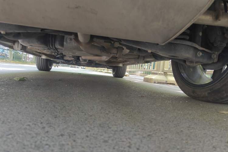 Used Geely Auto icon 2023 1.5TD Chocolate Smoothie Edition Chassis Rear