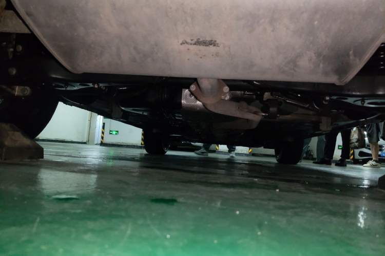 Used Geely Auto icon 2023 1.5TD Chocolate Luxe Edition Chassis Rear