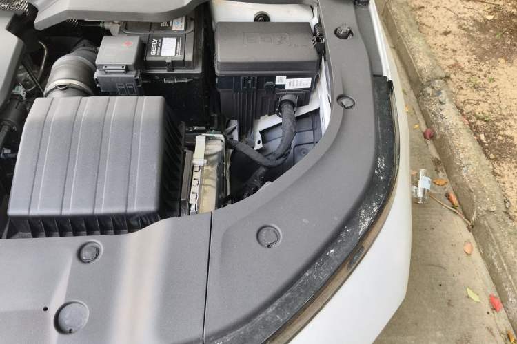 Used Geely Auto icon 2023 1.5TD Chocolate Smoothie Edition Engine Bay Left