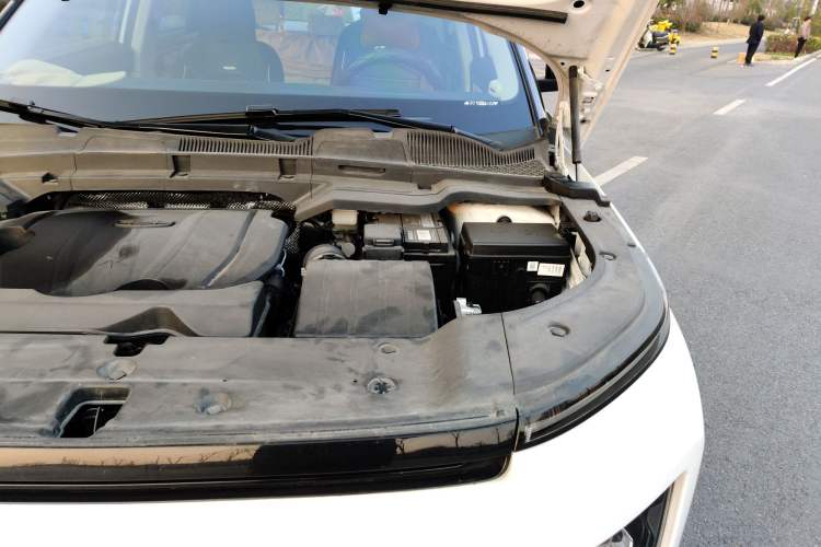 Used Geely Auto icon 2023 1.5TD Chocolate Luxe Edition Engine Bay Left