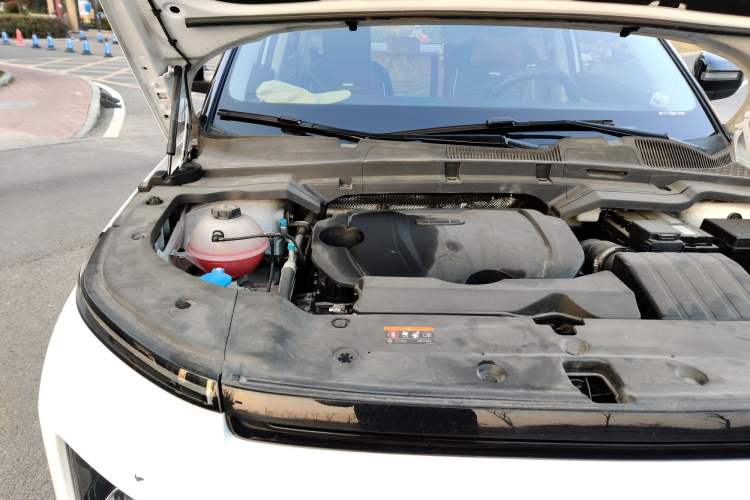 Used Geely Auto icon 2023 1.5TD Chocolate Luxe Edition Engine Bay Right