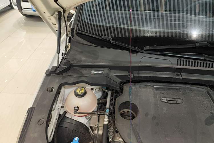 Used Geely Auto icon 2023 1.5TD Chocolate Luxe Edition Engine Bay Right
