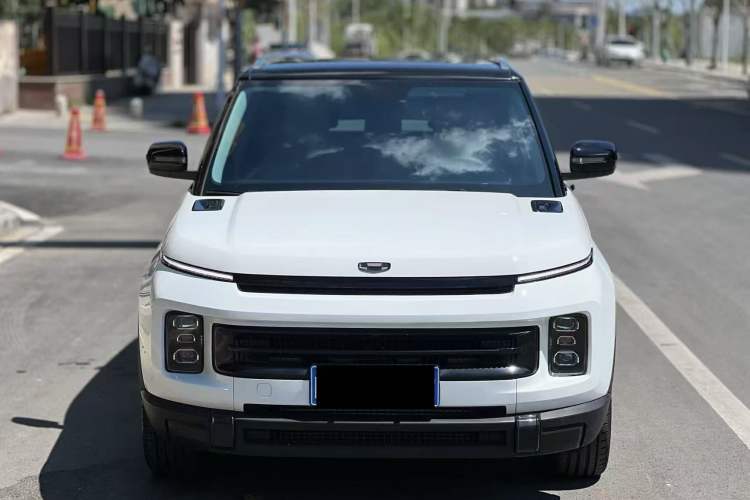Used Geely Auto icon 2023 1.5TD Chocolate Smoothie Edition Exterior 1