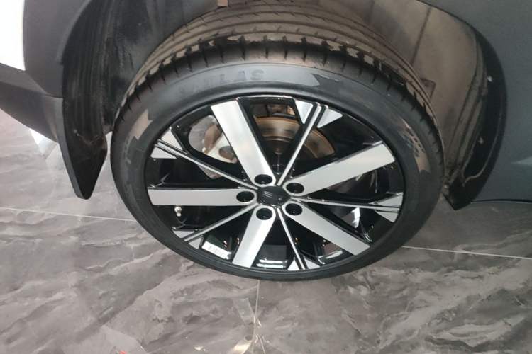 Used Geely Auto icon 2023 1.5TD Chocolate Smoothie Edition Exterior 5