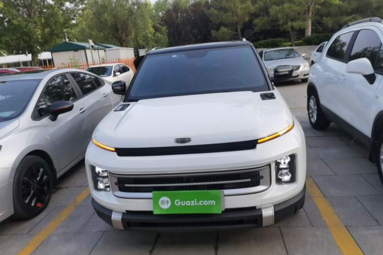 Used Geely Auto icon 2023 1.5TD Chocolate Smoothie Edition Front