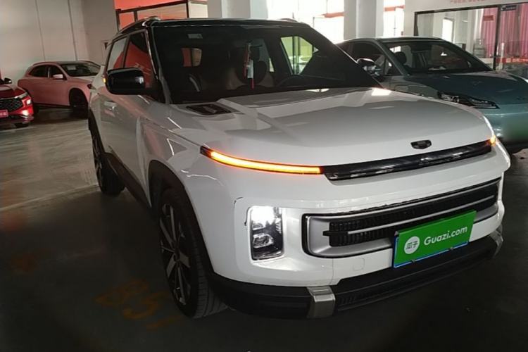 Used Geely Auto icon 2023 1.5TD Chocolate Smoothie Edition Front Right 45 Deg