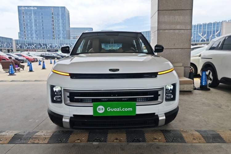Used Geely Auto icon 2023 1.5TD Chocolate Smoothie Edition Front