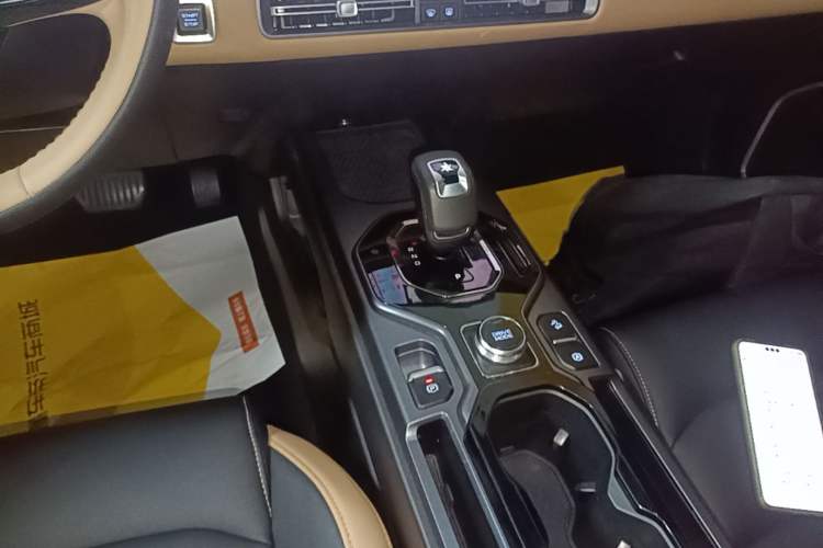 Used Geely Auto icon 2023 1.5TD Chocolate Smoothie Edition Gear Lever