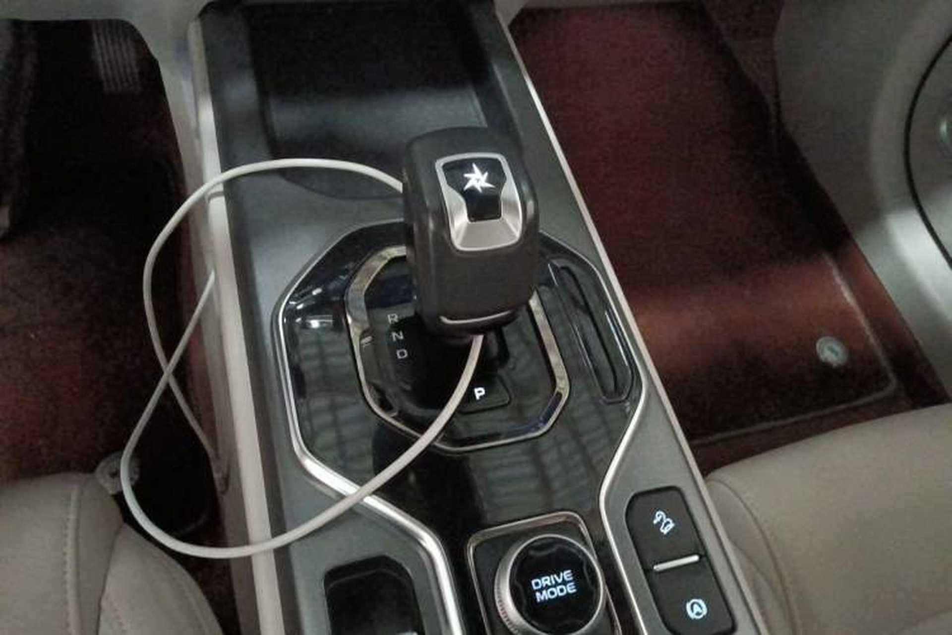 Used Geely Auto icon 2023 1.5TD Chocolate Luxe Edition Gear Lever