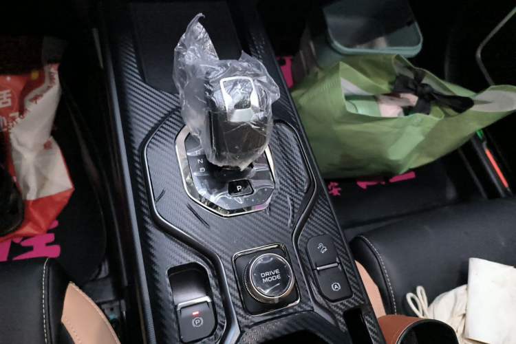 Used Geely Auto icon 2023 1.5TD Chocolate Smoothie Edition Gear Lever