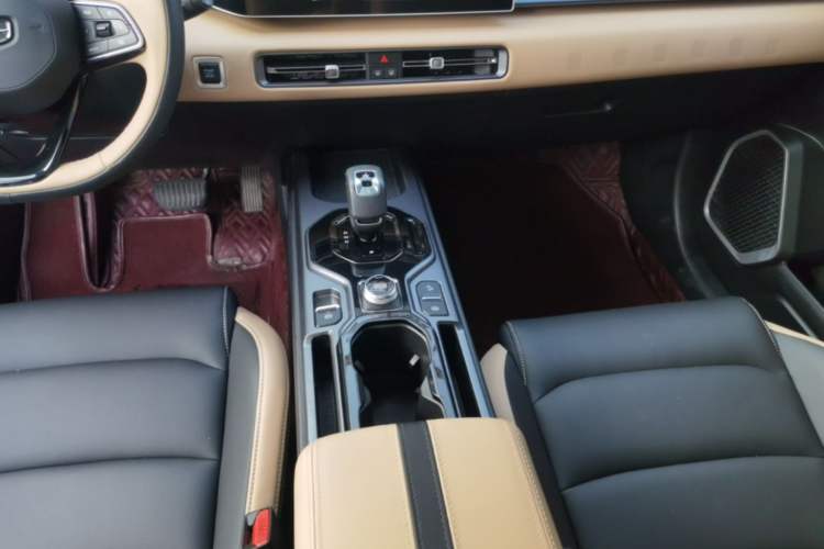 Used Geely Auto icon 2023 1.5TD Chocolate Smoothie Edition Gear Lever