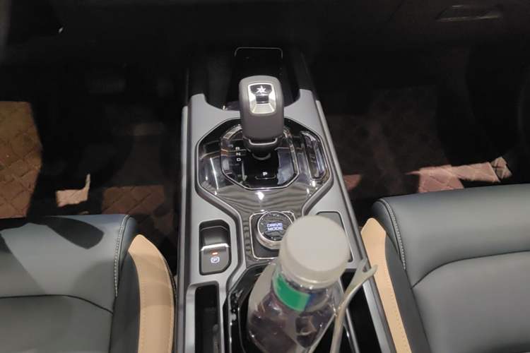 Used Geely Auto icon 2023 1.5TD Star Player Gear Lever