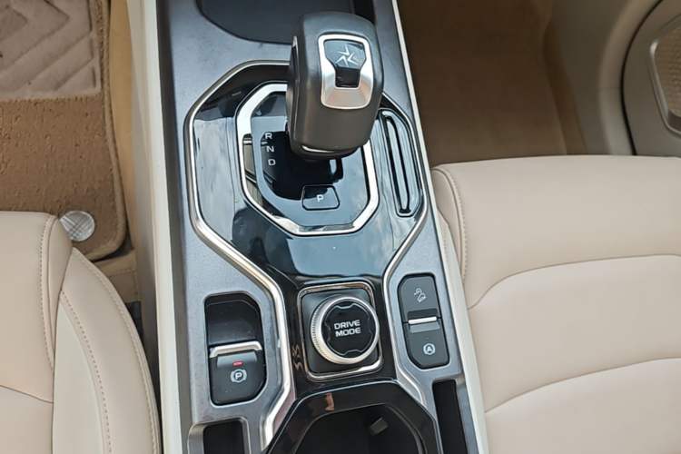 Used Geely Auto icon 2023 1.5TD Chocolate Smoothie Edition Gear Lever