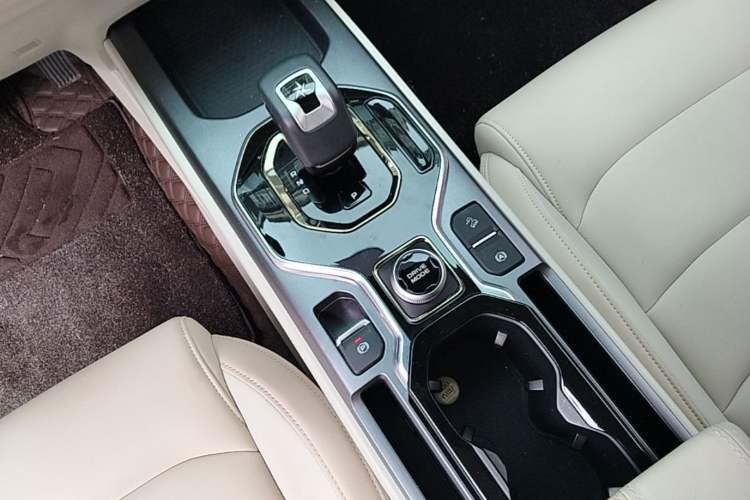 Used Geely Auto icon 2023 1.5TD Chocolate Smoothie Edition Gear Lever