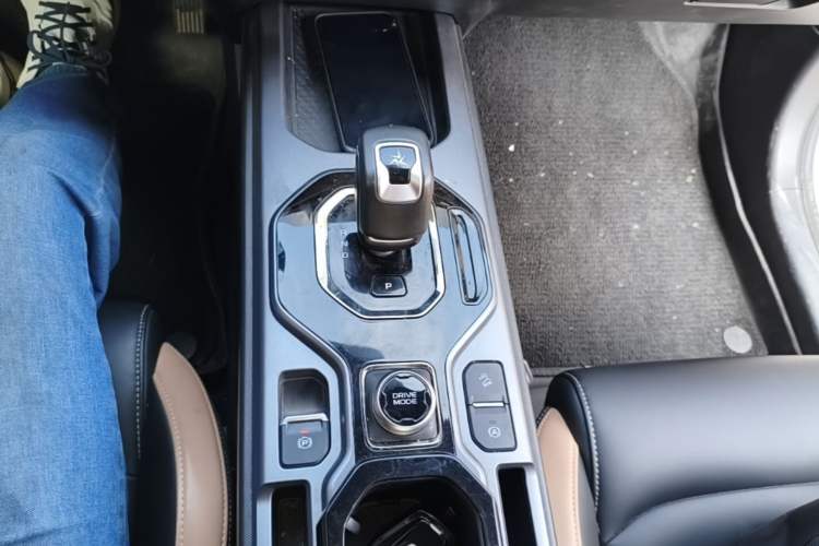 Used Geely Auto icon 2023 1.5TD Chocolate Smoothie Edition Gear Lever