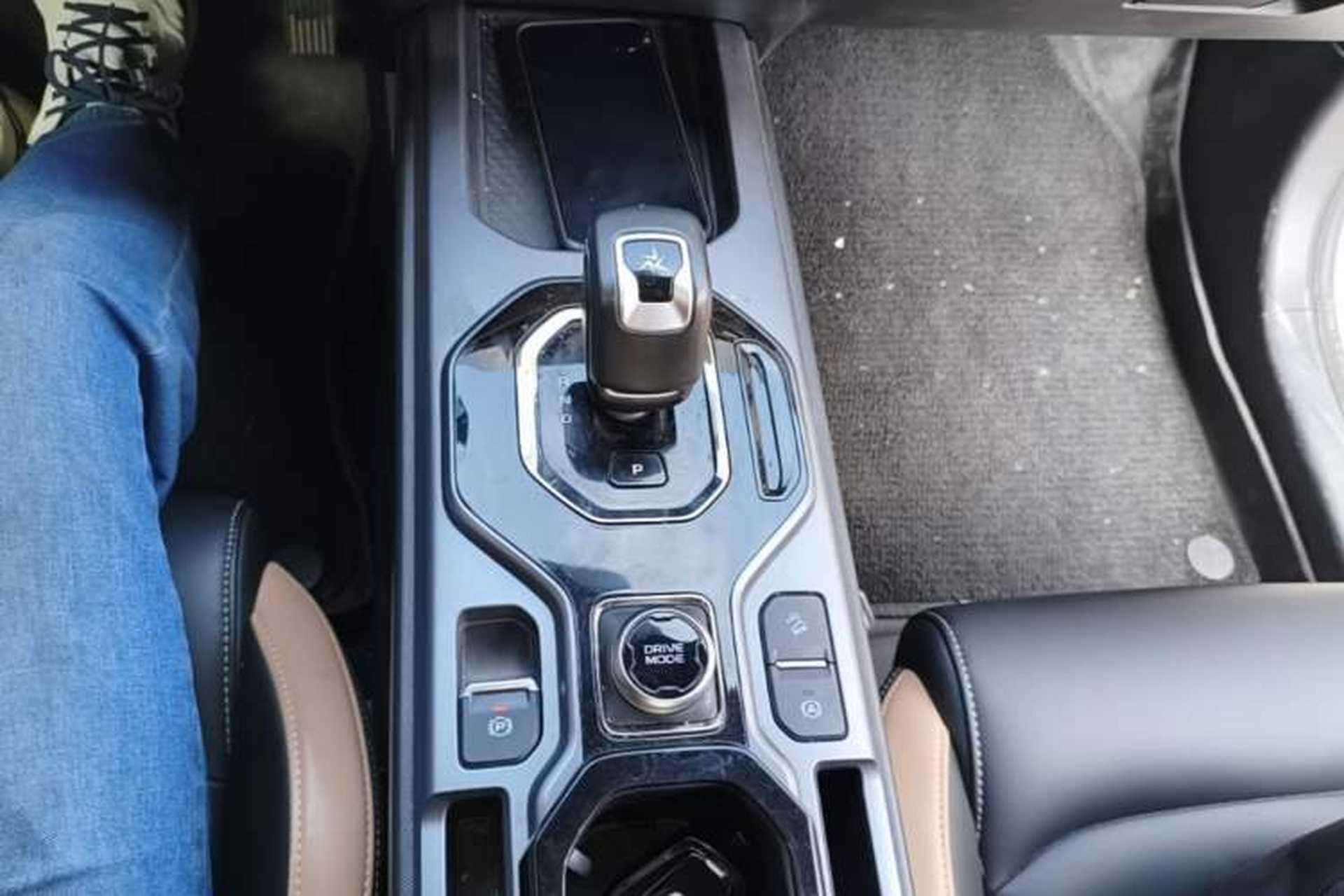 Used Geely Auto icon 2023 1.5TD Chocolate Smoothie Edition Gear Lever
