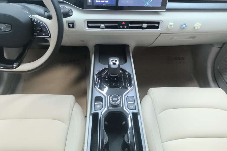 Used Geely Auto icon 2023 1.5TD Chocolate Smoothie Edition Gear Lever