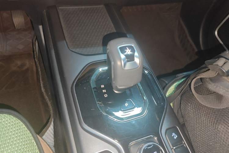 Used Geely Auto icon 2023 1.5TD Chocolate Smoothie Edition Gear Lever