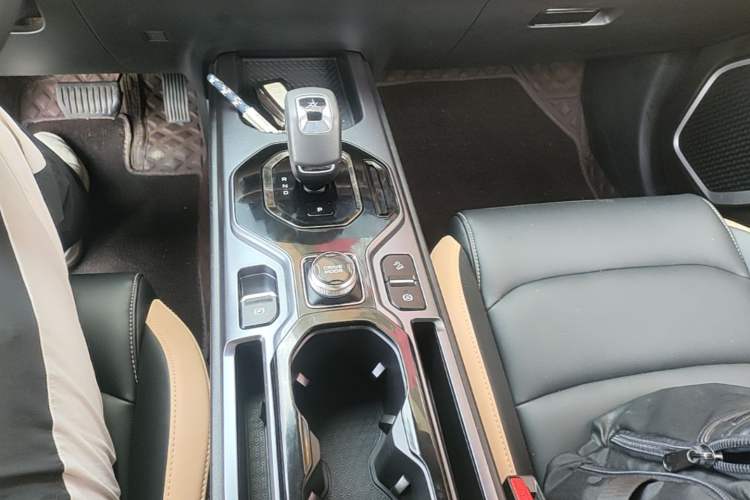 Used Geely Auto icon 2023 1.5TD Chocolate Smoothie Edition Gear Lever