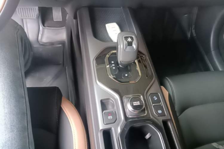 Used Geely Auto icon 2023 1.5TD Chocolate Luxe Edition Gear Lever