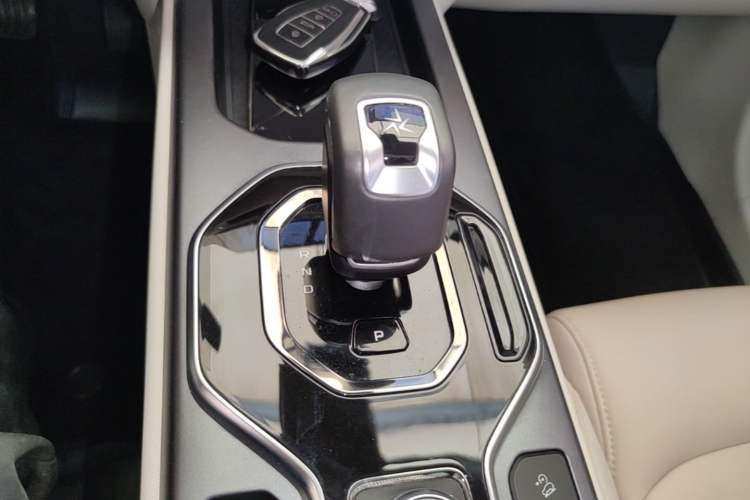 Used Geely Auto icon 2023 1.5TD Chocolate Luxe Edition Gear Lever