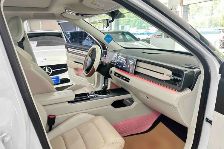 Used Geely Auto icon 2023 1.5TD Chocolate Smoothie Edition Interior 8