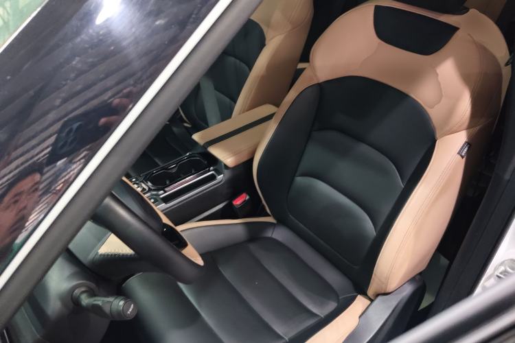 Used Geely Auto icon 2023 1.5TD Chocolate Smoothie Edition Left Front Seat